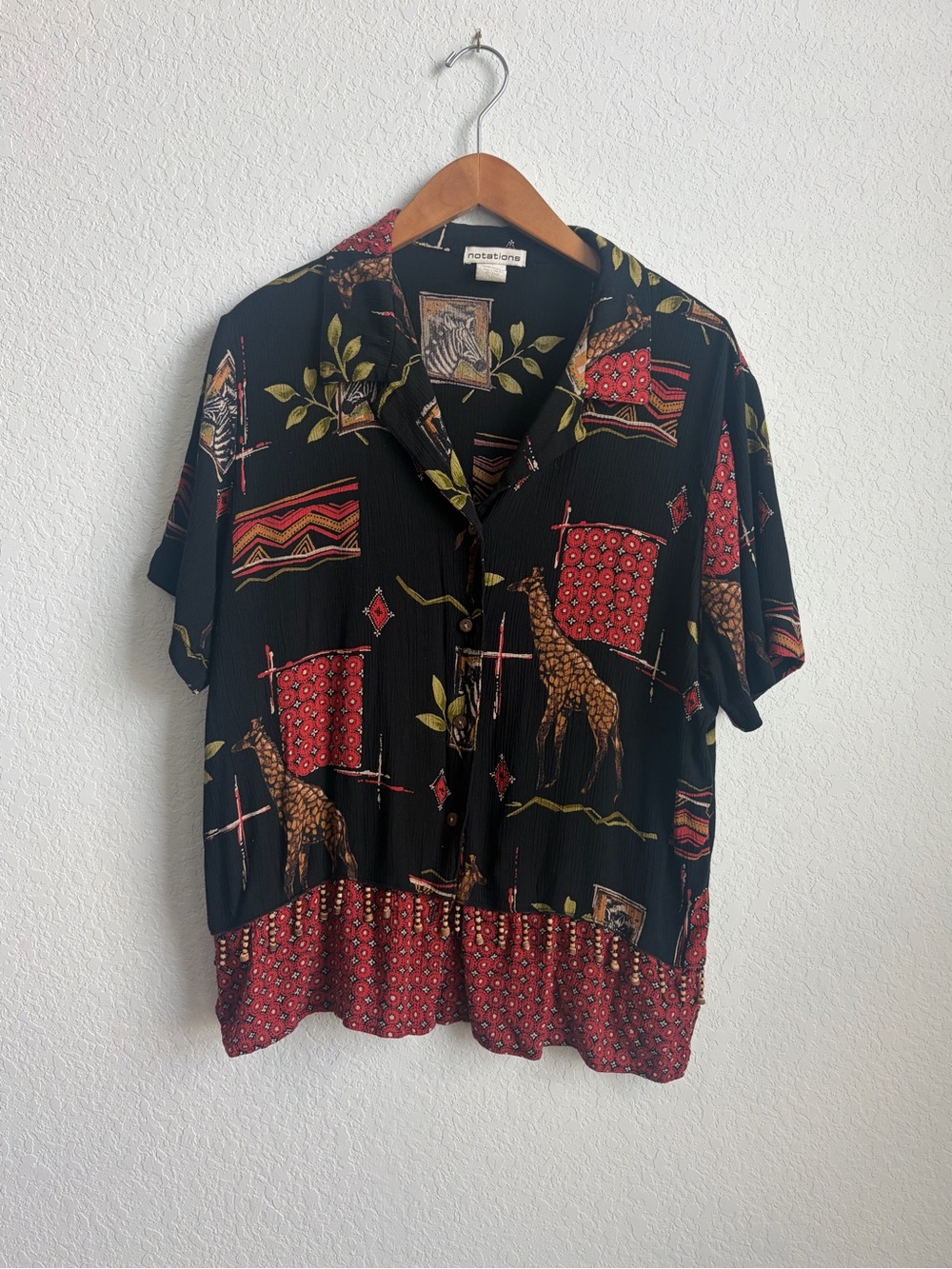 Notations L Black & Red Animal/Zoo Print Short-Sleeve Button Down Shirt